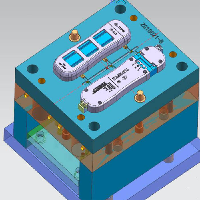 electric plug socket injection plastic mould-6