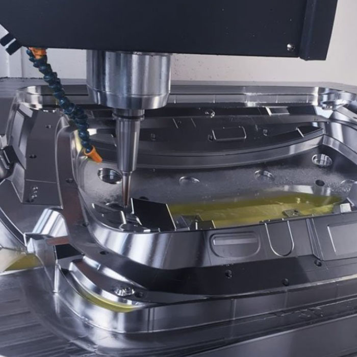 Thermosetting plastic mold manufacturing features