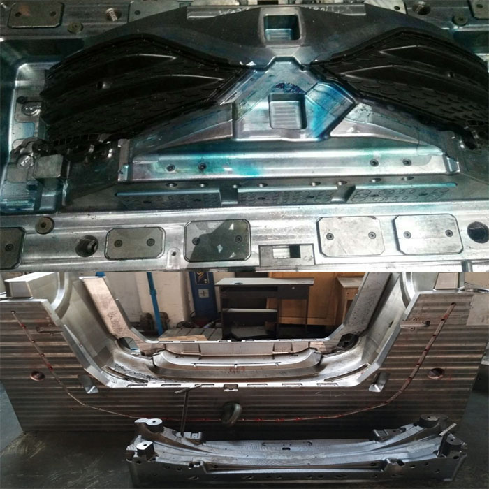 Wide application of carbon fiber molds in automobile manufacturing