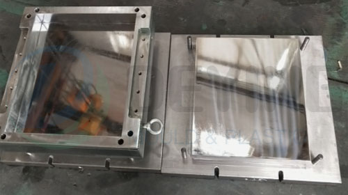 Ceramic plate compression mould to Israel