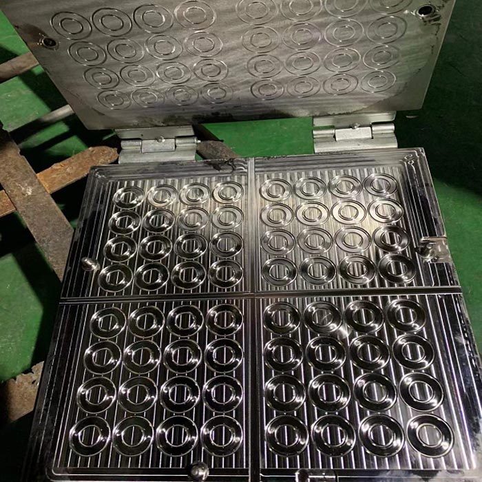 The difference between rubber product mold structure and plastic mold structure